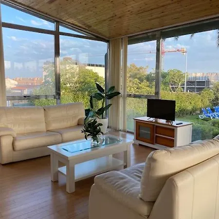 Con Piscina Privada