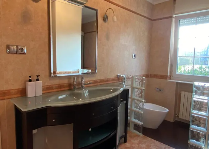 Con Piscina Privada *