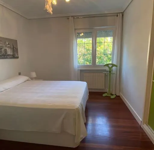 Con Piscina Privada * Santander