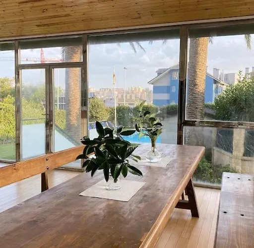 Con Piscina Privada *