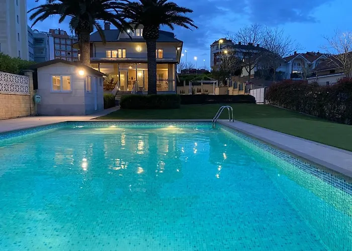 度假居 Con Piscina Privada 桑坦德